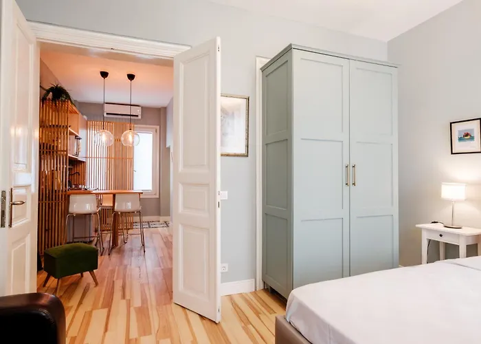 Διαμέρισμα City-center Urban Flat With Private Balcony *