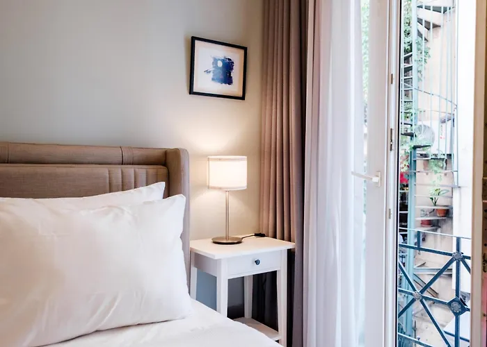 City-center Urban Flat With Private Balcony *