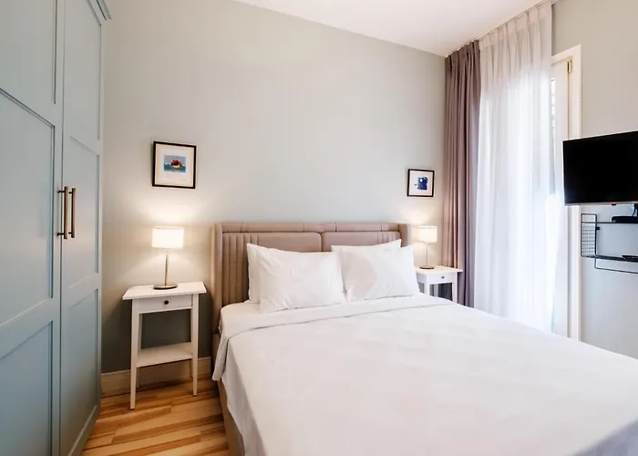 City-center Urban Flat With Private Balcony 公寓